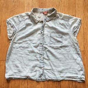 Light, Soft H&M Button-Down